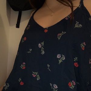 Navy blue flower tank top !! :}